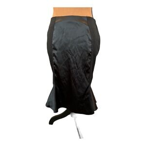 Lily K Black Skirt Size Small  #G42